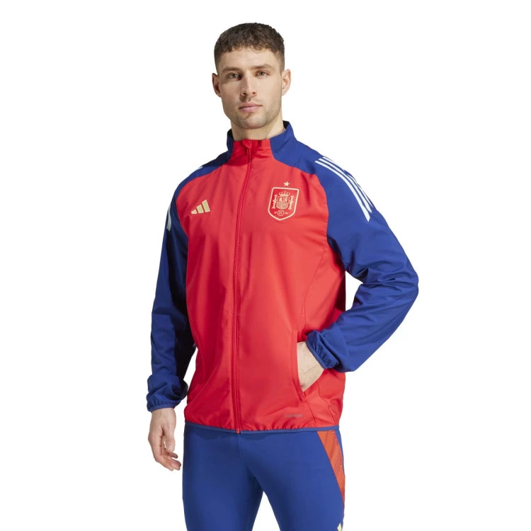 Chaqueta adidas Espana Pre Match Eurocopa 2024 Ray Red Victory Blue Futbol Emotion