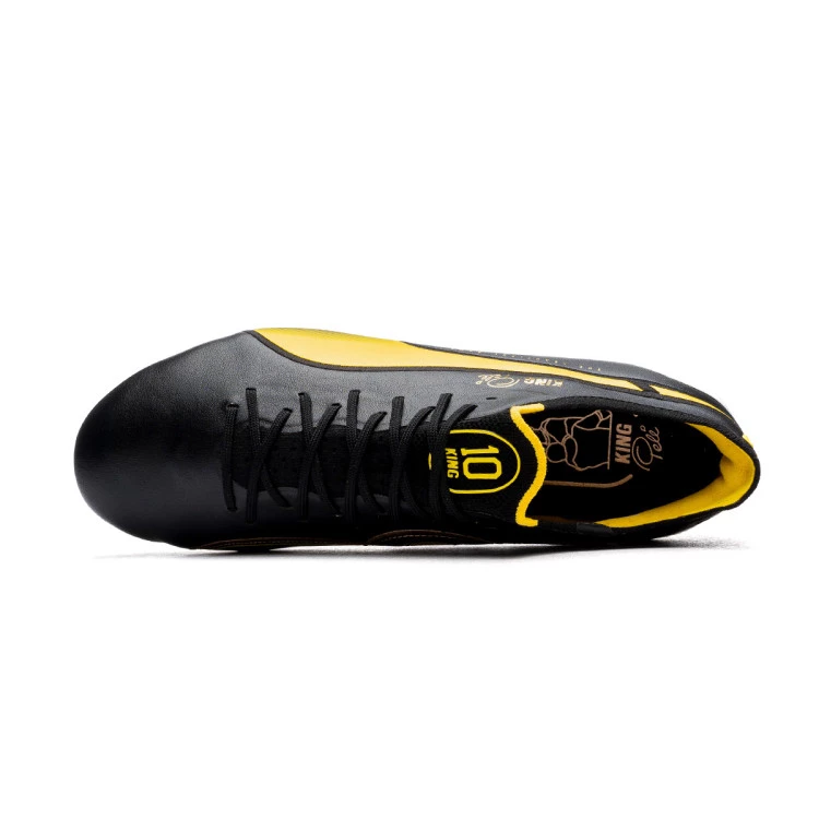 bota-puma-king-ultimate-pele-edition-fgag-black-white-pele-yellow-gold-frosted-ivory-4