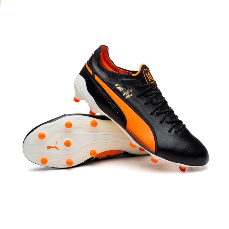 bota-puma-king-ultimate-cruyff-edition-fgag-black-white-rickie-orange-gold-frosted-ivory-0