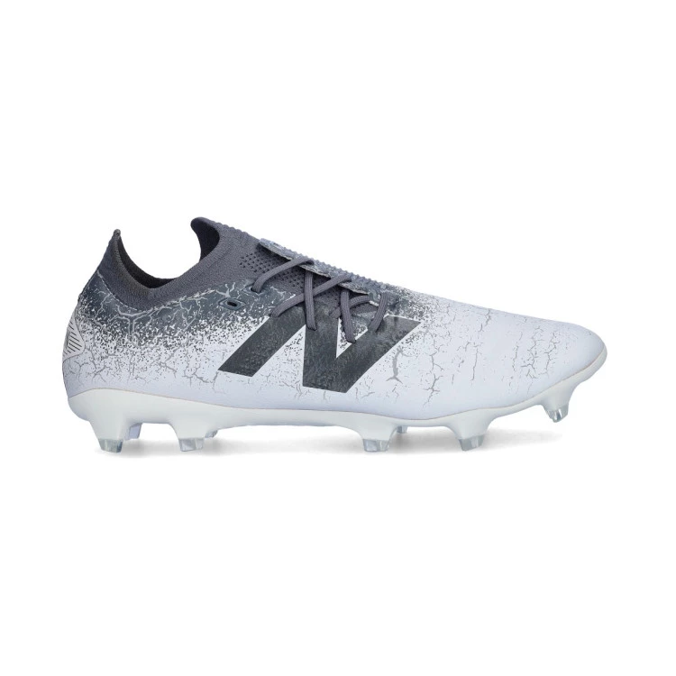 bota-new-balance-furon-pro-fg-v7-concrete-1