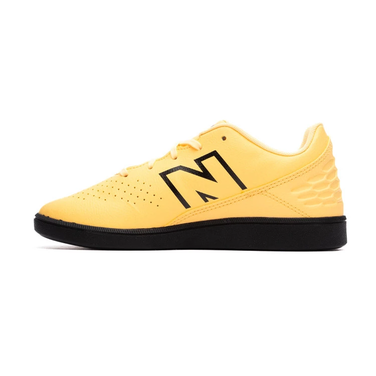 zapatilla-new-balance-audazo-control-v6-in-nino-white-peach-2