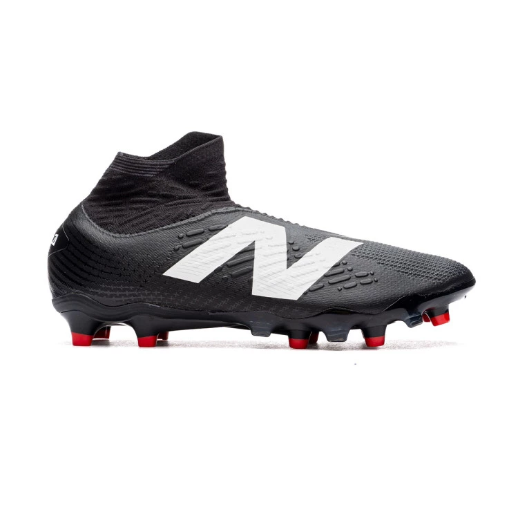 bota-new-balance-tekela-pro-fg-v4-black-1