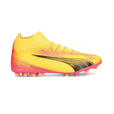 Ultra Pro MG Football Boots