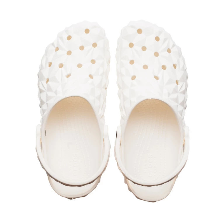 chanclas-crocs-classic-geometric-clog-blanco-1