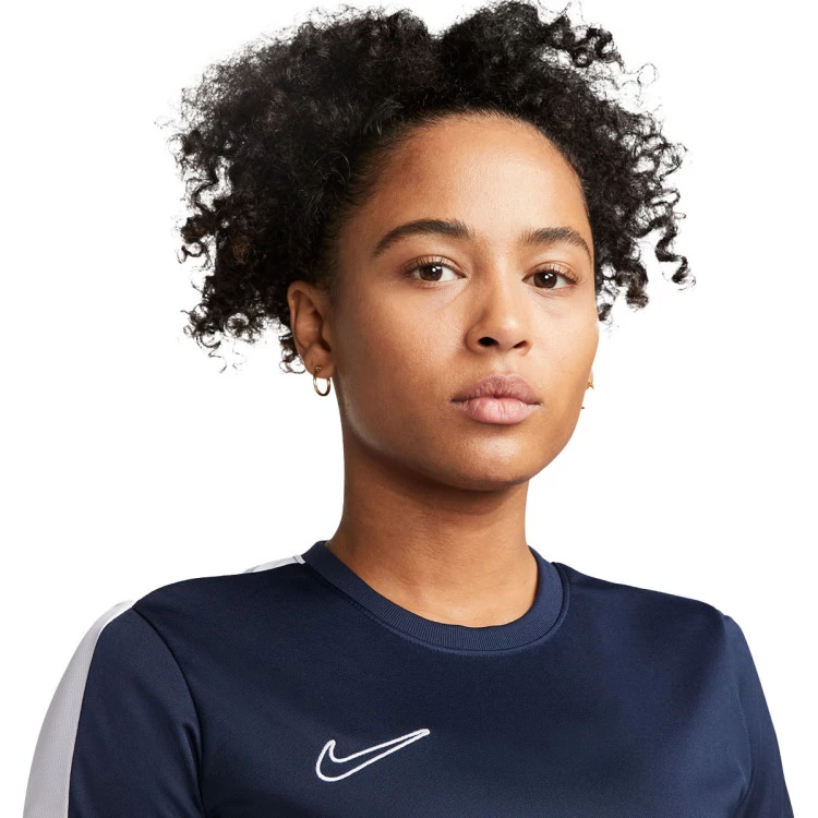 camiseta-nike-dri-fit-academy-23-mujer-obsidian-white-3