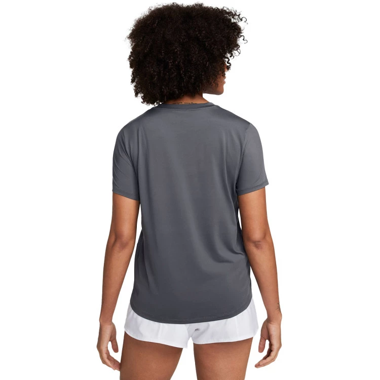 camiseta-nike-one-classic-mujer-iron-grey-black-1