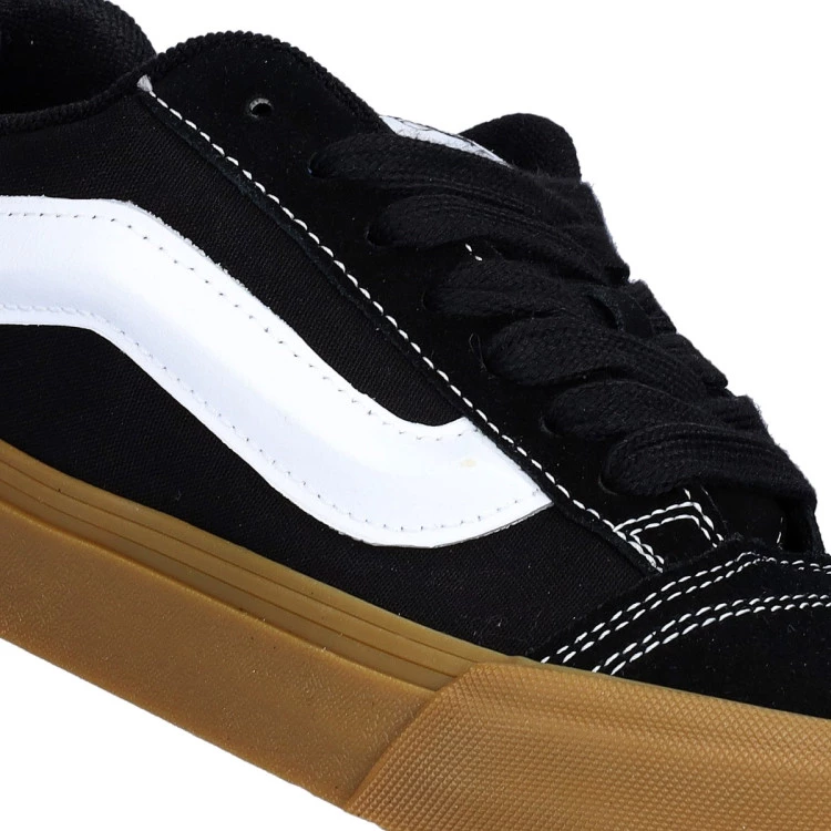 zapatilla-vans-knu-skool-black-gum-7