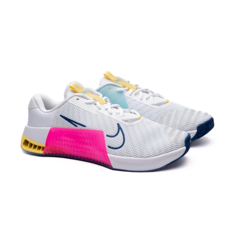 zapatilla-nike-metcon-9-white-deep-royal-blue-fierce-pink-0