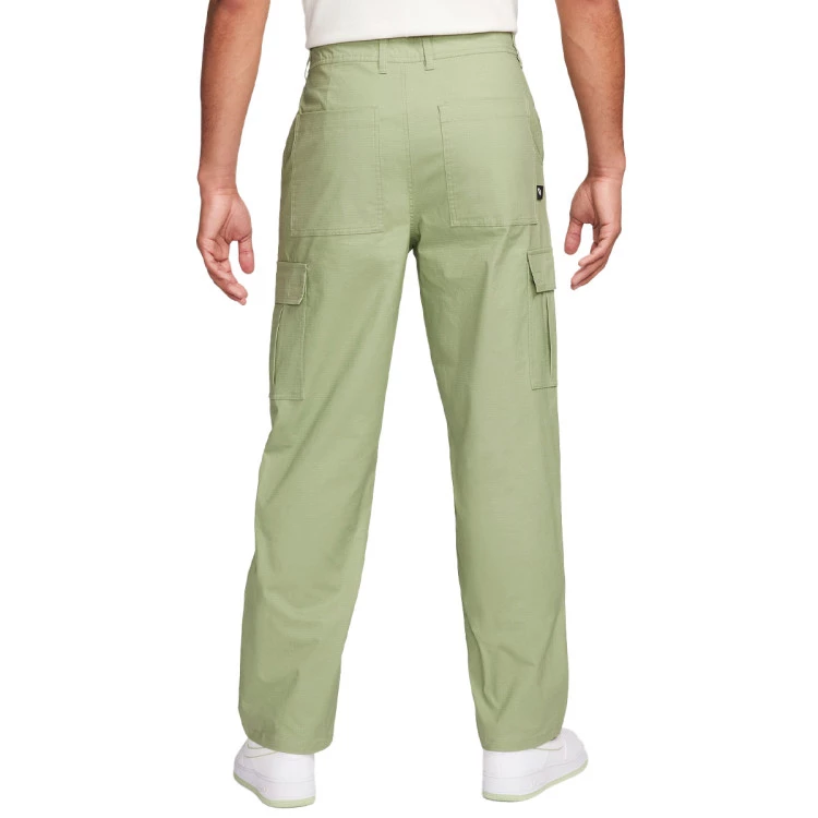 Nike - Długie spodnie Club Cargo, Hombre, Sail-Sanddrift, 28