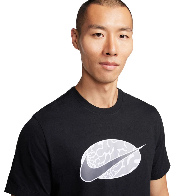 camiseta-nike-swoosh-white-light-pumice-summit-white-phantom-3