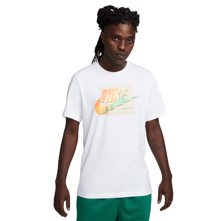 camiseta-nike-futura-white-0