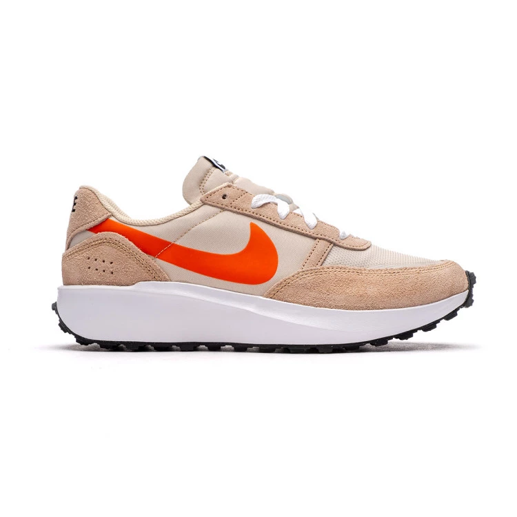 zapatilla-nike-waffle-orange-safety-sandrift-1