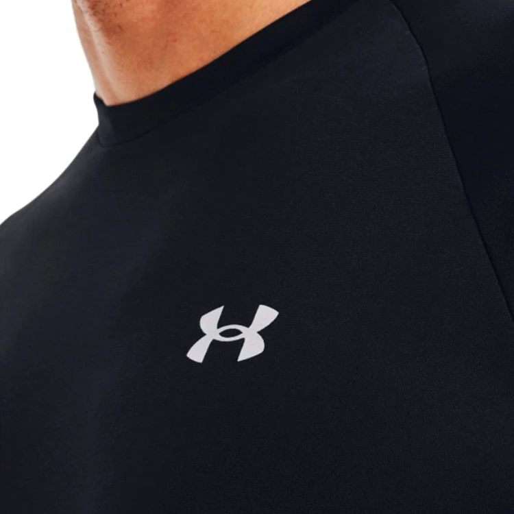 camiseta-under-armour-tech-reflective-black-3