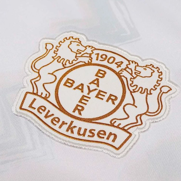 camiseta-castore-bayern-leverkusen-segunda-equipacion-2024-2025-brilliant-white-caviar-2