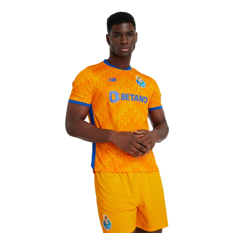 camiseta-new-balance-fc-porto-segunda-equipacion-2024-2025-yellow-2