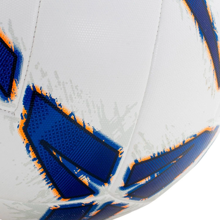 balon-new-balance-fc-porto-2024-2025-white-blue-2