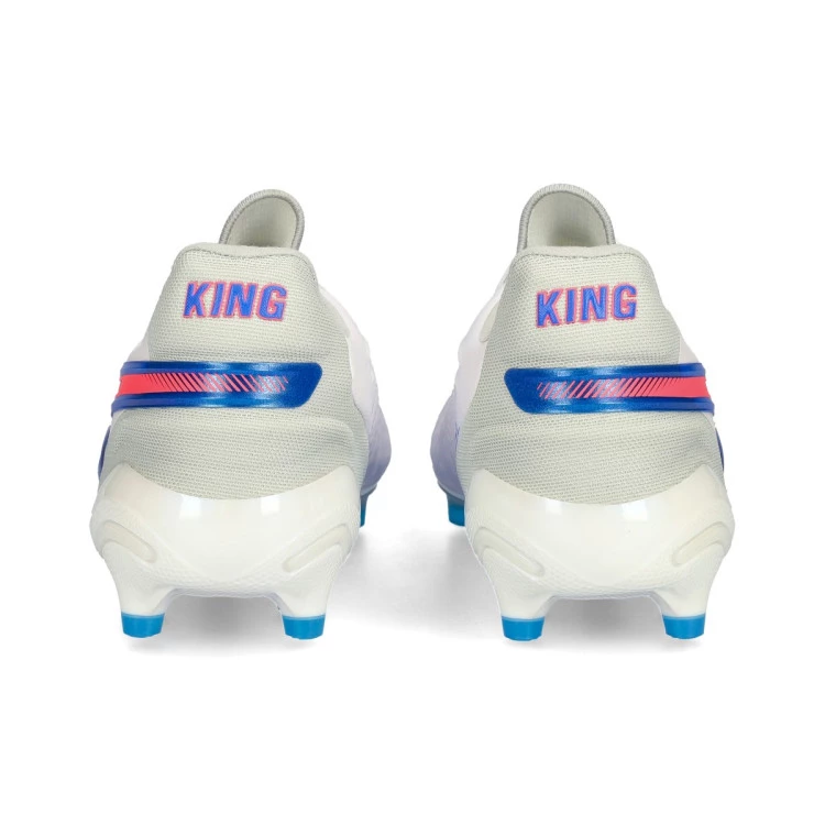 bota-puma-king-ultimate-fgag-white-bluemazing-flat-light-gray-sunset-glow-4