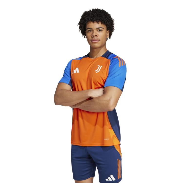 camiseta-adidas-juventus-training-2024-2025-team-orange-0