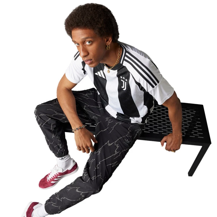 camiseta-adidas-juventus-primera-equipacion-2024-2025-white-black-4