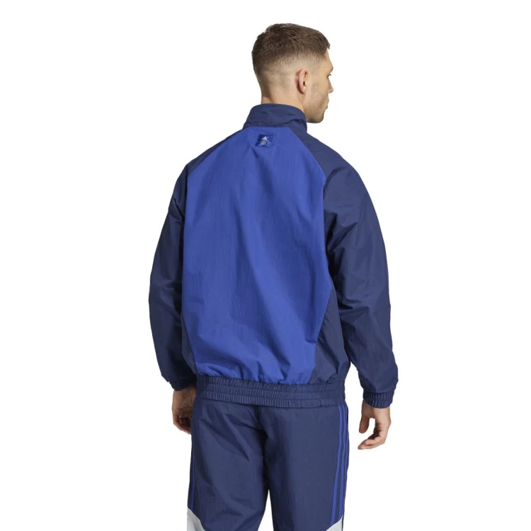 chaqueta-adidas-manchester-united-fanswear-2024-2025-night-indigo-victory-blue-1