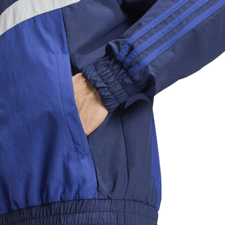 chaqueta-adidas-manchester-united-fanswear-2024-2025-night-indigo-victory-blue-4