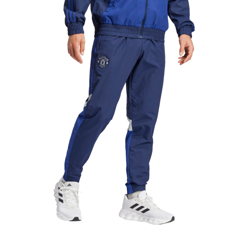 pantalon-largo-adidas-manchester-united-fanswear-2024-2025-night-indigo-victory-blue-0