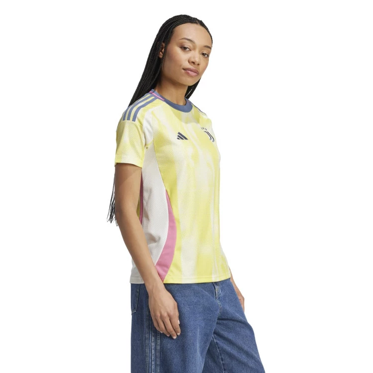 camiseta-adidas-juventus-segunda-equipacion-2024-2025-mujer-pure-sulfur-2