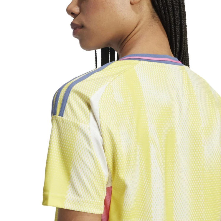 camiseta-adidas-juventus-segunda-equipacion-2024-2025-mujer-pure-sulfur-4