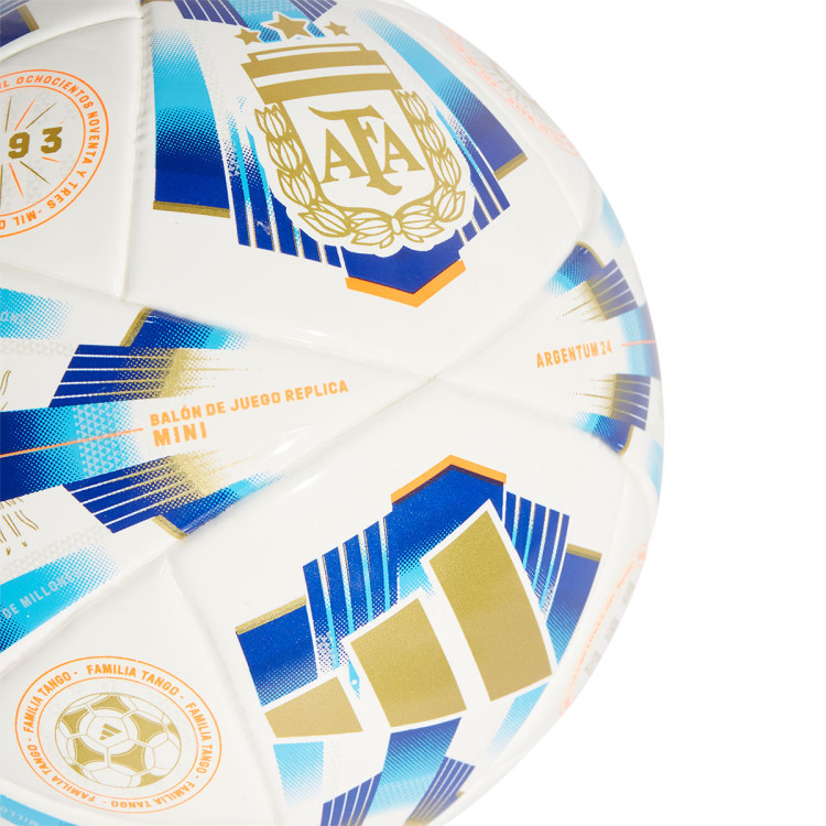 balon-adidas-argentina-copa-america-2024-white-pantone-lucid-blue-gold-met.-2