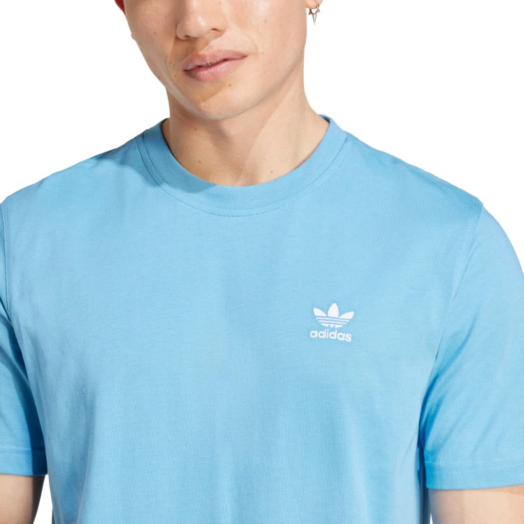 camiseta-adidas-ess-tee-light-blue-2