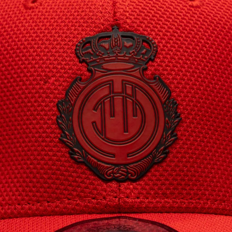 gorra-rcdm-rcd-mallorca-escudo-premium-pvc-rojo-negro-3