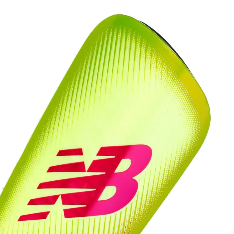 espinillera-new-balance-furon-league-strap-hi-lite-neon-pink-black-1