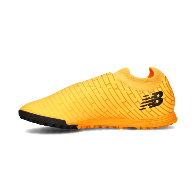 bota-new-balance-furon-dispatch-turf-v7-naranja-2