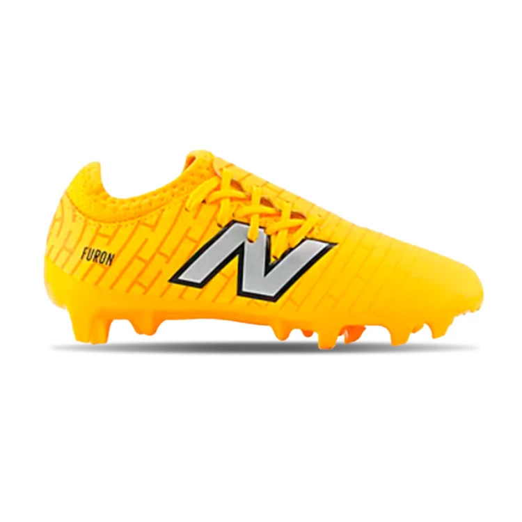 bota-new-balance-furon-dispatch-fg-v7-nino-white-gold-met.-white-1