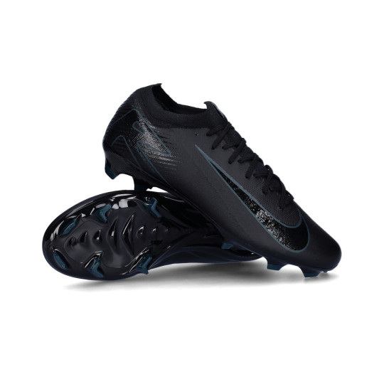 Plain black nike football boots deals