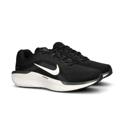 Nike Air Winflo 11 Breit Laufschuhe