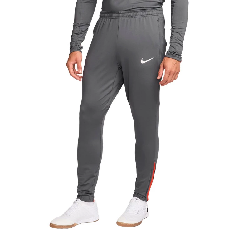 pantalon-largo-nike-strike-iron-grey-iron-grey-dragon-red-white-0