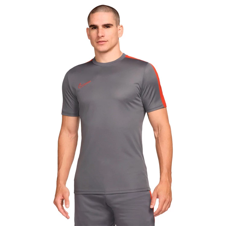 camiseta-nike-dri-fit-academy-iron-grey-dragon-red-dragon-red-0