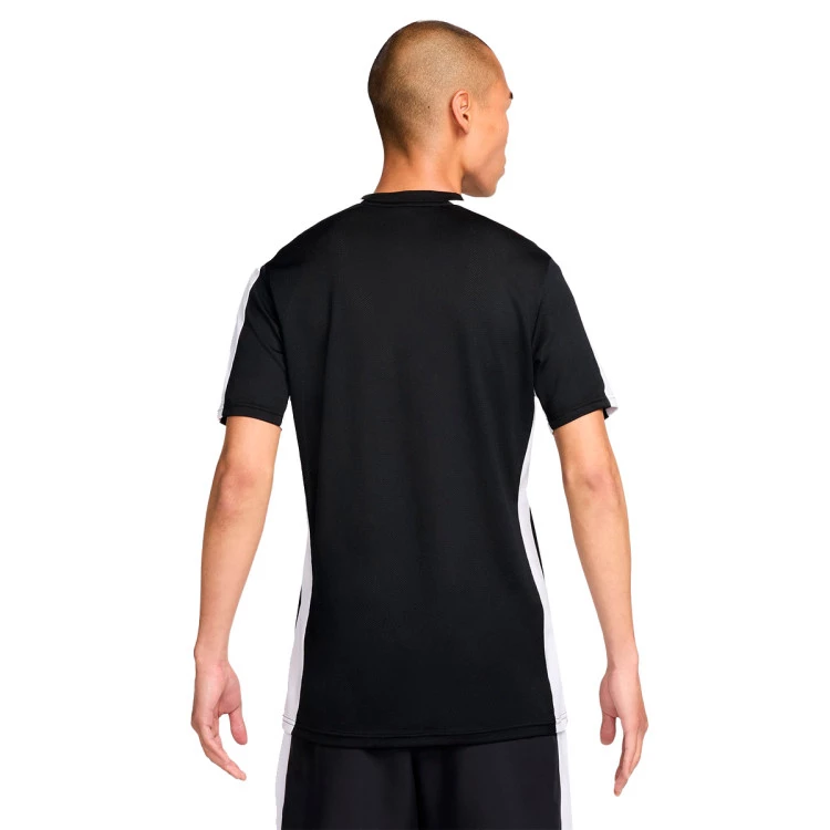 camiseta-nike-academy23-black-white-white-1