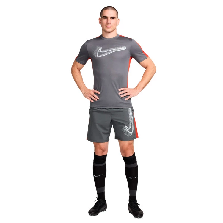 camiseta-nike-academy23-iron-grey-dragon-red-pure-platinum-3