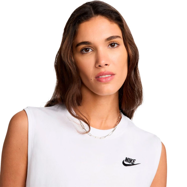 camiseta-nike-club-small-logo-mujer-white-black-2