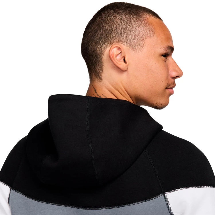 chaqueta-nike-tech-fleece-windrunner-black-cool-grey-white-metallic-gold-4