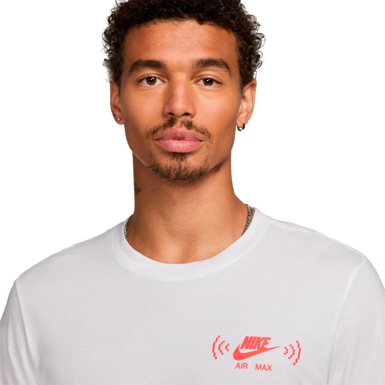 camiseta-nike-sportswear-white-2