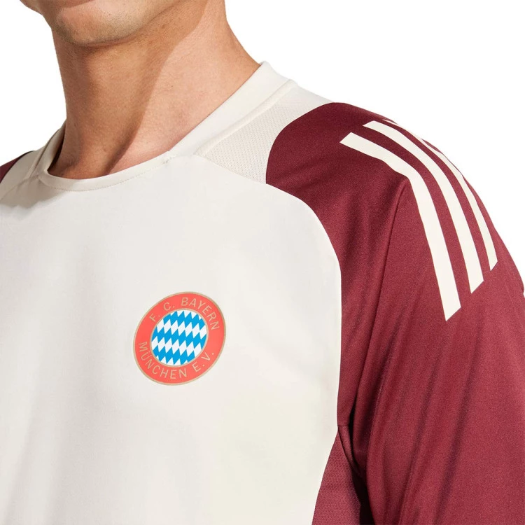 camiseta-adidas-fc-bayern-training-2024-2025-linen-shadow-red-2