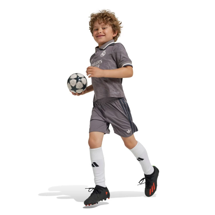 conjunto-adidas-real-madrid-tercera-equipacion-2024-2025-nino-charcoal-2