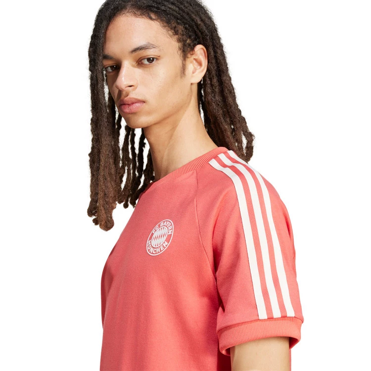 camiseta-adidas-fc-bayern-fanswear-2024-2025-crew-red-2