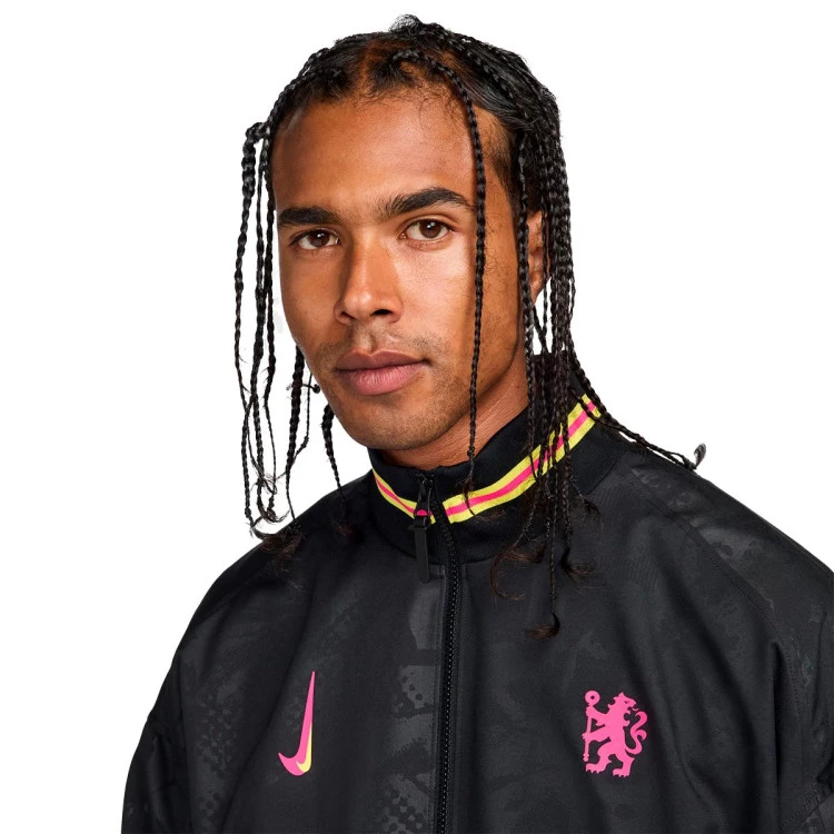 chaqueta-nike-chelsea-fc-pre-match-2024-2025-black-opti-yellow-pink-prime-2