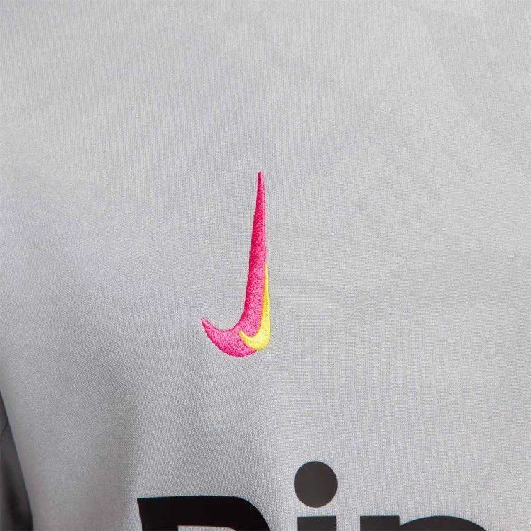 camiseta-nike-chelsea-fc-pre-match-2024-2025-particle-grey-black-opti-yellow-pink-prime-fu-3