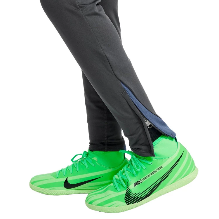 pantalon-largo-nike-fc-barcelona-training-2024-2025-nino-anthracite-old-royal-lime-blast-4