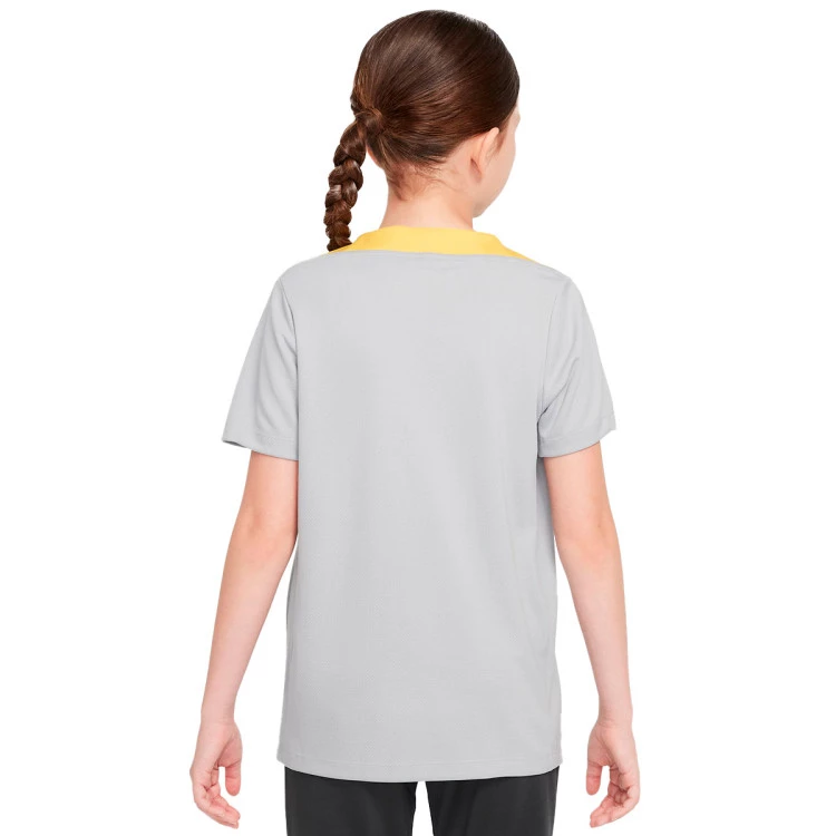 camiseta-nike-liverpool-fc-training-2024-2025-nino-lt-smoke-grey-lt-smoke-grey-chrome-yellow-1